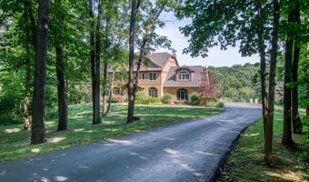 6505 Old Darby Trl NE, Ada, MI 49301