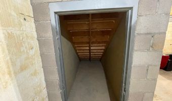 6484 S COYOTE Rd, Apple Valley, UT 84737