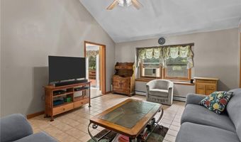 394 Maureen Cir, Burrillville, RI 02839