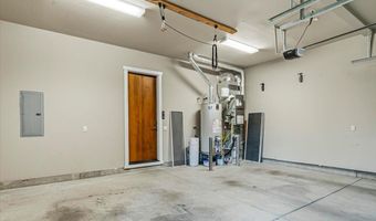 61333 Kindle Rock Loop, Bend, OR 97702