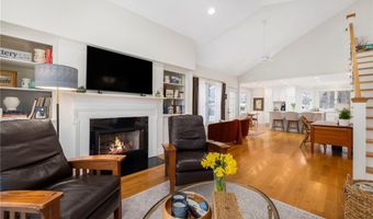 510 Boston Neck Rd, North Kingstown, RI 02852