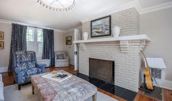 2012 Broad St, Camden, SC 29020