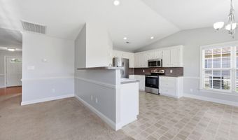 3675 Highland Dr, Ayden, NC 28513