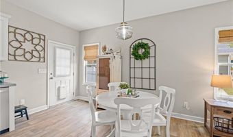 724 Sherwood Rd, Asheboro, NC 27205