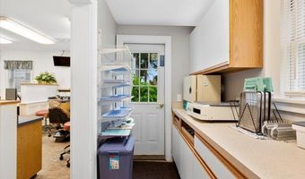 211 School St, Bennington, VT 05201
