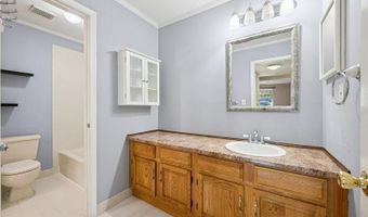 25 SPRUCE Ct, Bedminster, NJ 07921