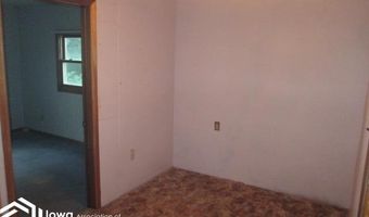 207 Brown St, Alexander, IA 50420