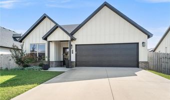 931 Moosehead St, Bentonville, AR 72713
