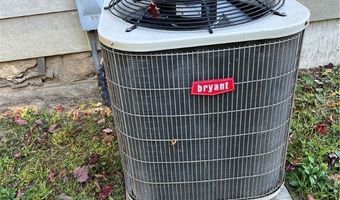 6450 Lake Rd W, Ashtabula, OH 44004