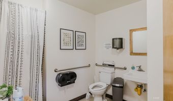 975 5th St, Elko, NV 89801