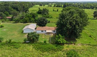 11575 Berry Bates Ln, Bentonville, AR 72712