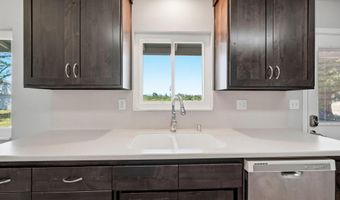 16280 Scout Ave, Anderson, CA 96007