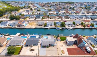 61 Archer Ave S, Bayville, NJ 08721
