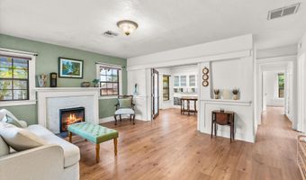 94 N 3rd St, Ashland, OR 97520