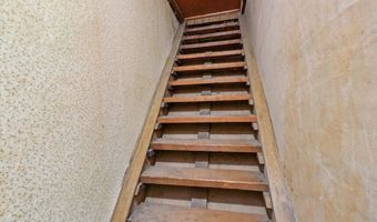 804 Hannah Ave, Alma, MI 48801