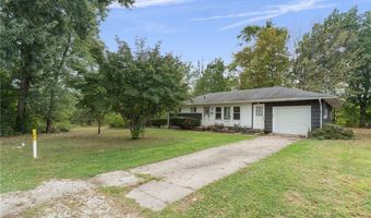 1475 Chatauqua Ct, Alliance, OH 44601