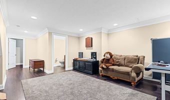2820 Ashwood Dr, Alliance, OH 44601