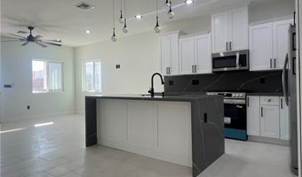 949 Harbor Dr, Bullhead City, AZ 86442