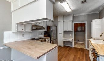 560 Dixton Dr, Brandon, MS 39047