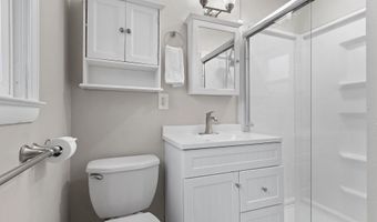 1719 S PERKINS St, Appleton, WI 54914