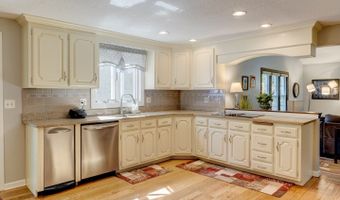 350 Brooke Meadow Rd, Berlin, CT 06037
