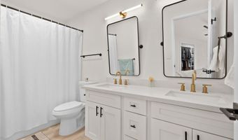 447- A Manono St, Kailua, HI 96734
