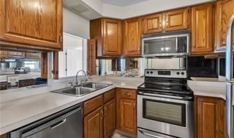 660 Youngs Rd E, Amherst, NY 14221