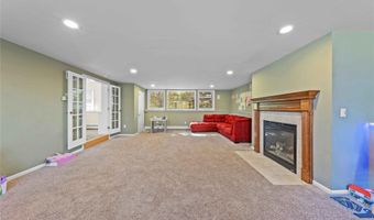 20 Dale Rd, Airmont, NY 10952