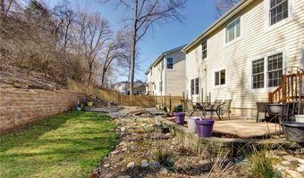 564 Woodlyn Xing, Ballwin, MO 63021