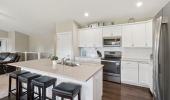 1337 S 7th St, Adel, IA 50003