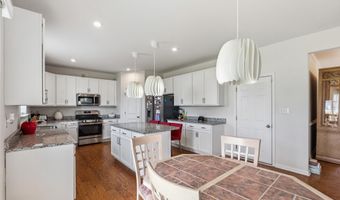 30 CHARLESTON Cir, Dover, DE 19904