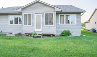 809 NE 5th St, Ankeny, IA 50021
