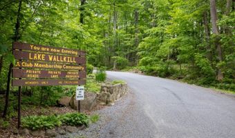 88 Lakeside Dr, Alloway, NJ 07461