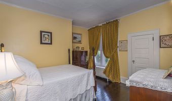 1822 Brevard Pl, Camden, SC 29020