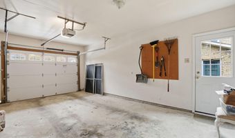 1230 23RD St S, Arlington, VA 22202