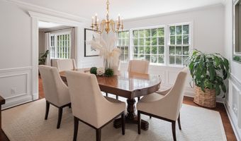 10 Duffys Ln, Darien, CT 06820