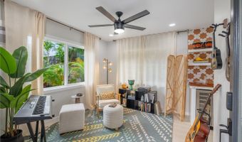 1232 Hele St, Kailua, HI 96734