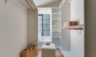 221 Highland Dr, Aptos, CA 95003