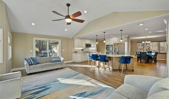 3 Bell Ct, Airmont, NY 10901
