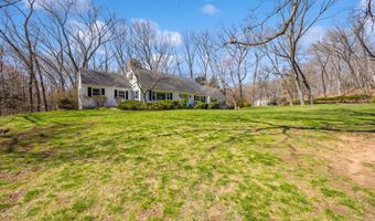303 Beacon Hill Dr, Cheshire, CT 06410