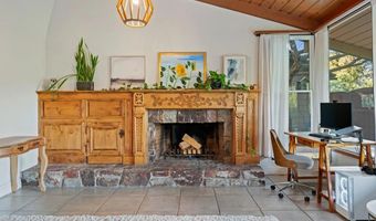 9835 Edgelake Dr, La Mesa, CA 91941