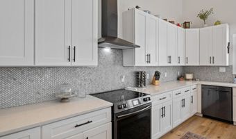 9815 Snow Pointe Dr SE, Alto, MI 49302