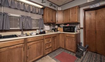 306 W 2ND St, Annawan, IL 61234