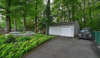 290 W Prospect Ave, Aberdeen, NJ 07735