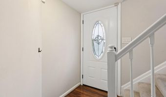 7307 CASTLEBERG Ct, Alexandria, VA 22315