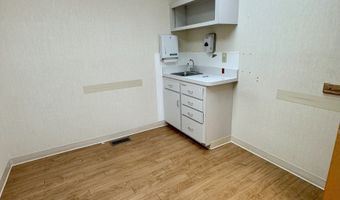 160 Wolcott St, Bristol, CT 06010