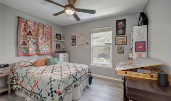 350 N 10th St, Aransas Pass, TX 78336