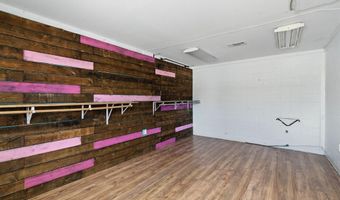 104 N Line St, Weatherford, TX 76086
