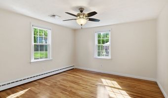 79 Spencer St, Agawam, MA 01001