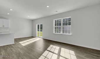 725 Lazy Elm Ln, Aberdeen, NC 28315